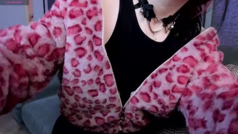 Ariel online show from February 2025 03:24:02 PM