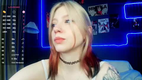 Snapshot of arielabradberry chatting on March 2026 02:12:02 PM Ariel online show from March 2026 02:12:02 PM