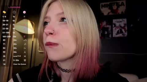 Snapshot of arielabradberry chatting on March 2026 02:28:01 PM Ariel online show from March 2026 02:28:01 PM