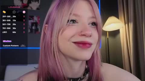 Snapshot of arielabradberry chatting on May 2026 10:44:02 AM Ariel online show from May 2026 10:44:02 AM