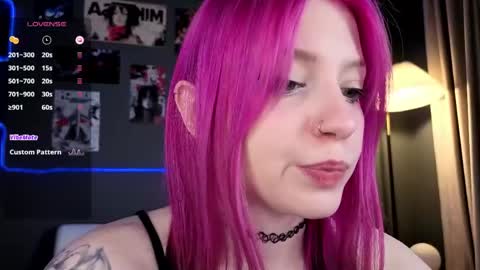 Snapshot of arielabradberry chatting on June 2026 04:31:01 PM Ariel online show from June 2026 04:31:01 PM