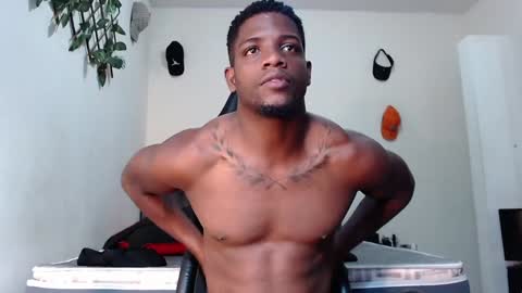 Snapshot of arielbronwxxx chatting on February 2025 04:00:02 PM chris online show from February 2025 04:00:02 PM