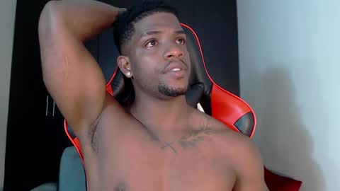 Snapshot of arielbronwxxx chatting on March 2025 12:01:02 PM chris online show from March 2025 12:01:02 PM