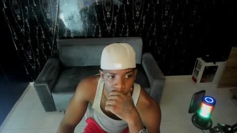 Snapshot of arielbronwxxx chatting on October 2025 04:49:02 PM chris online show from October 2025 04:49:02 PM