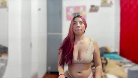 Snapshot of ariell_rose1 chatting on December 2024 05:52:02 AM Stephany  online show from December 2024 05:52:02 AM