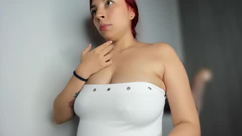 Snapshot of ariell_rose1 chatting on October 2025 03:36:02 AM Stephany  online show from October 2025 03:36:02 AM