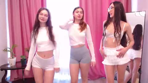 Ariella online show from February 2026 07:12:01 AM