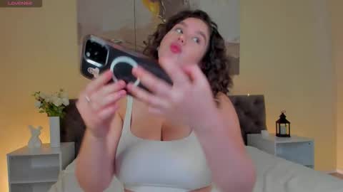 Snapshot of ariella_sol chatting on March 2026 09:14:02 AM Ariella GTM3 Tue Wed Thu Fri Sat 0400 am-1030pm online show from March 2026 09:14:02 AM