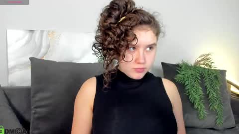 Snapshot of ariella_sol chatting on April 2026 01:14:02 AM Ariella GTM3 Tue Wed Thu Fri Sat 0400 am-1030pm online show from April 2026 01:14:02 AM