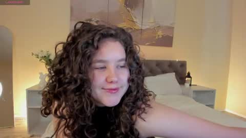 Snapshot of ariella_sol chatting on May 2026 01:14:01 AM Ariella GTM3 Tue Wed Thu Fri Sat 0400 am-1030pm online show from May 2026 01:14:01 AM