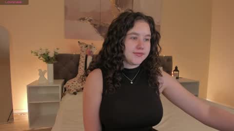 Snapshot of ariella_sol chatting on May 2026 01:33:02 AM Ariella GTM3 Tue Wed Thu Fri Sat 0400 am-1030pm online show from May 2026 01:33:02 AM
