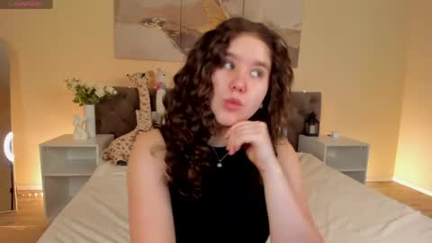 Snapshot of ariella_sol chatting on June 2026 12:49:01 AM Ariella GTM3 Tue Wed Thu Fri Sat 0400 am-1030pm online show from June 2026 12:49:01 AM