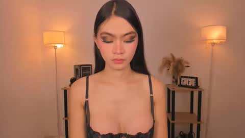 Snapshot of ariellaarida69 chatting on April 2026 11:41:02 AM MIRA GREYSON online show from April 2026 11:41:02 AM