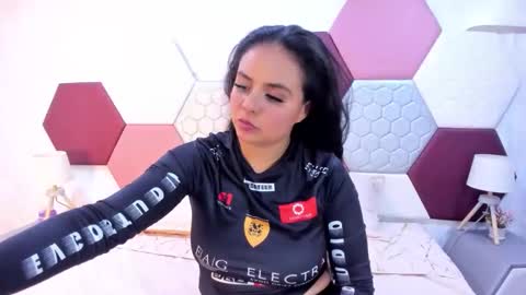 arriel online show from November 2025 12:46:02 AM