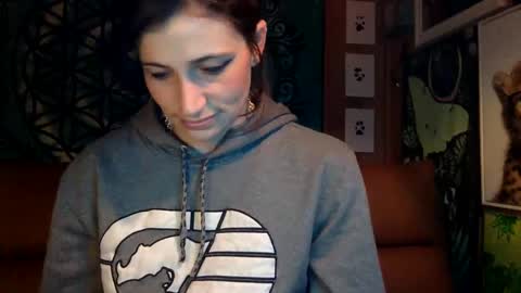 ariel  colin when hes here online show from December 2024 02:44:02 AM