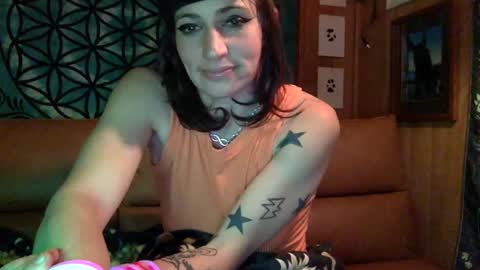 ariel  colin when hes here online show from January 2025 03:12:02 AM