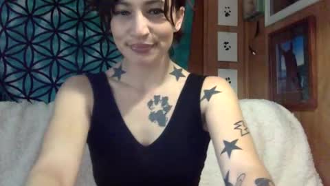 ariel  colin when hes here online show from February 2025 01:42:02 PM