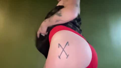 Snapshot of arielwyld chatting on January 2026 03:17:01 PM ariel colin when hes here online show from January 2026 03:17:01 PM