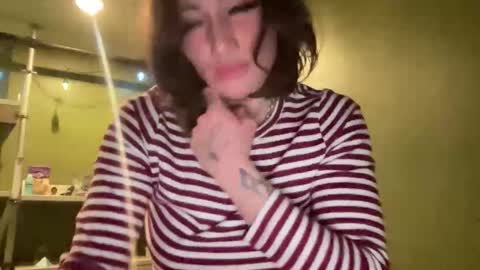 Snapshot of arielwyld chatting on January 2026 03:21:02 AM ariel colin when hes here online show from January 2026 03:21:02 AM