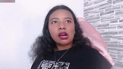 Snapshot of arietta_ chatting on October 2025 01:51:02 PM ARIETTA online show from October 2025 01:51:02 PM