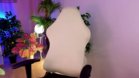 Snapshot of ariettaheart chatting on April 2026 06:24:01 AM Adele online show from April 2026 06:24:01 AM