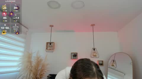 Snapshot of arii_1010_ chatting on October 2025 07:34:01 PM Ari online show from October 2025 07:34:01 PM