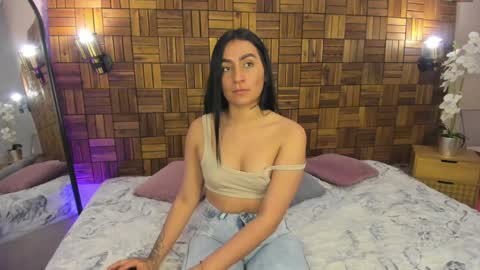 Snapshot of ariiaa_1 chatting on January 2025 07:46:01 PM ARIANNA online show from January 2025 07:46:01 PM