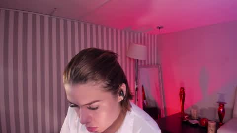  Arianna  online show from January 2025 01:39:01 PM