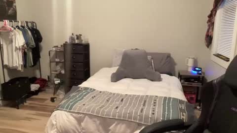 Snapshot of ariicutekitty chatting on February 2025 10:39:01 PM airskiii online show from February 2025 10:39:01 PM