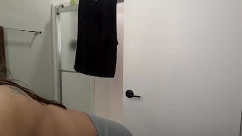 Snapshot of ariicutekitty chatting on September 2025 04:28:02 AM airskiii online show from September 2025 04:28:02 AM