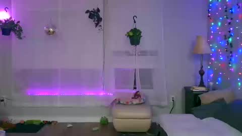 Snapshot of ariicutekitty chatting on October 2025 02:10:01 AM airskiii online show from October 2025 02:10:01 AM