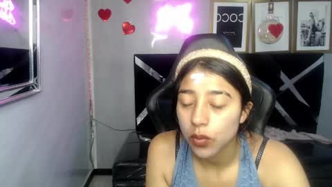 Snapshot of arimeraki_v chatting on May 2026 03:04:02 AM Hi Stream 1000pm to 600am online show from May 2026 03:04:02 AM