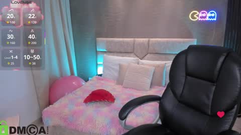 Snapshot of arinextdoor chatting on March 2026 07:54:01 PM Ari online show from March 2026 07:54:01 PM