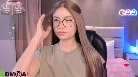 Snapshot of arinextdoor chatting on March 2026 07:44:01 PM Ari online show from March 2026 07:44:01 PM