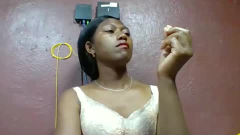 Snapshot of arisouh chatting on April 2026 06:01:01 PM arisouh online show from April 2026 06:01:01 PM