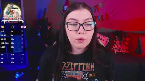 Snapshot of arizonaa_muse chatting on December 2024 12:34:02 PM Astrid online show from December 2024 12:34:02 PM