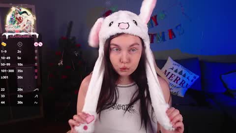 Snapshot of arizonaa_muse chatting on December 2024 12:27:01 PM Astrid online show from December 2024 12:27:01 PM