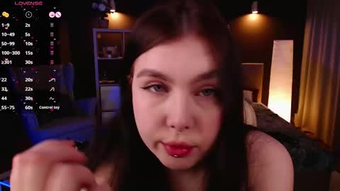 Snapshot of arizonaa_muse chatting on March 2025 12:31:01 AM Astrid online show from March 2025 12:31:01 AM