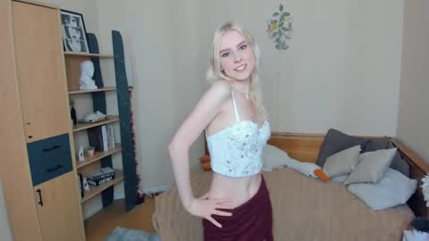 Emily online show from June 2026 09:11:01 AM