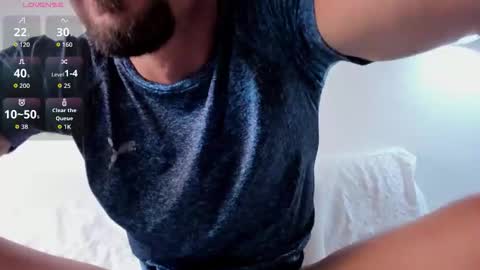 Snapshot of arleymoren chatting on April 2026 11:03:01 PM Arley Moren online show from April 2026 11:03:01 PM