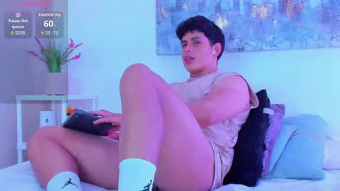 Snapshot of arminjones1 chatting on April 2026 05:07:02 AM online show from April 2026 05:07:02 AM