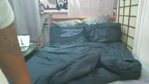 Snapshot of armstrong1718 chatting on December 2024 12:38:01 PM armstrong1718 online show from December 2024 12:38:01 PM