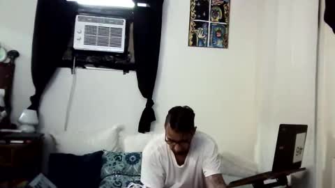 Snapshot of armstrong1718 chatting on November 2025 10:08:02 PM armstrong1718 online show from November 2025 10:08:02 PM