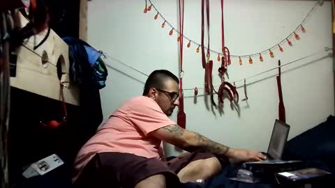 Snapshot of armstrong1718 chatting on November 2025 08:36:02 AM armstrong1718 online show from November 2025 08:36:02 AM