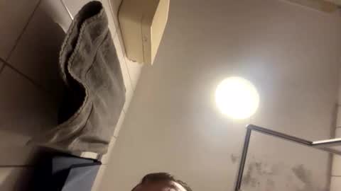 armyskater32 online show from November 2025 08:52:01 PM