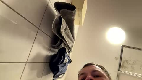 armyskater32 online show from March 2026 09:32:02 PM