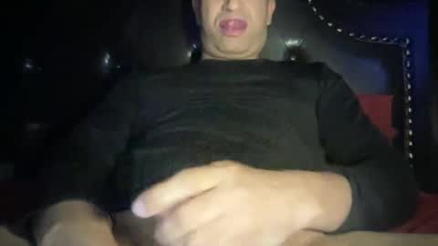 Snapshot of arnie774u chatting on January 2025 02:45:02 AM arnie774u online show from January 2025 02:45:02 AM