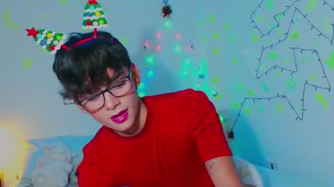 Arnold online show from December 2024 07:05:02 PM