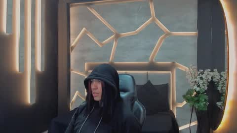 Arohom Lester online show from November 2025 11:21:02 AM