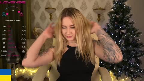 AROLINA online show from December 2024 03:51:02 AM